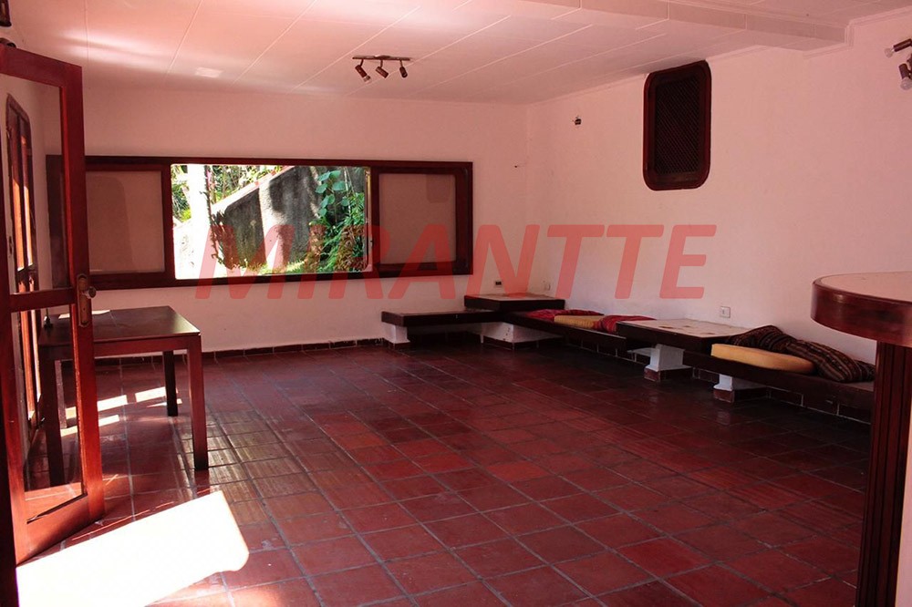 Sobrado de 400m² com 5 quartos em Vila Albertina