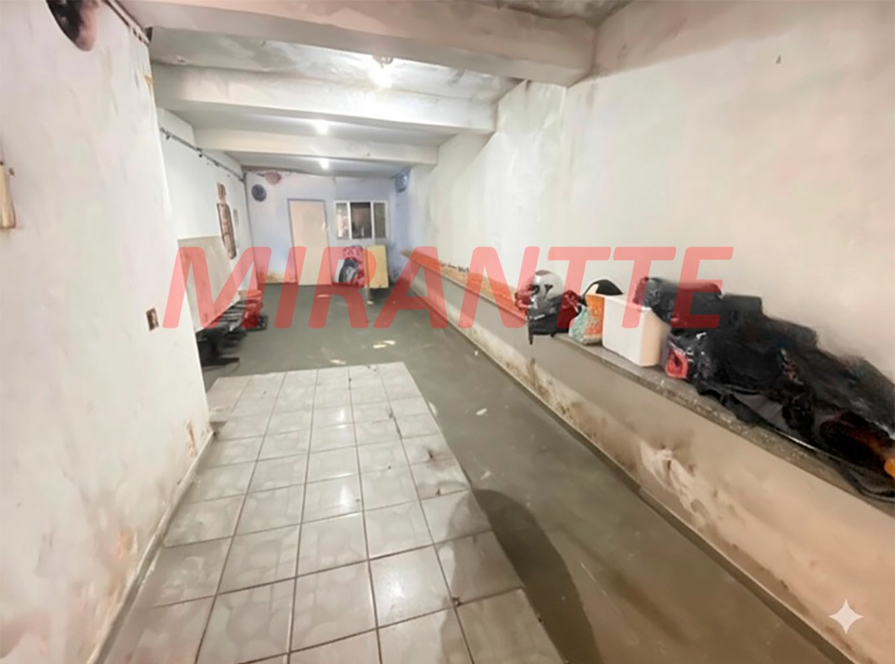 Comercial de 293m² em Santana