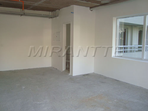 Comercial de 55m² em Santana