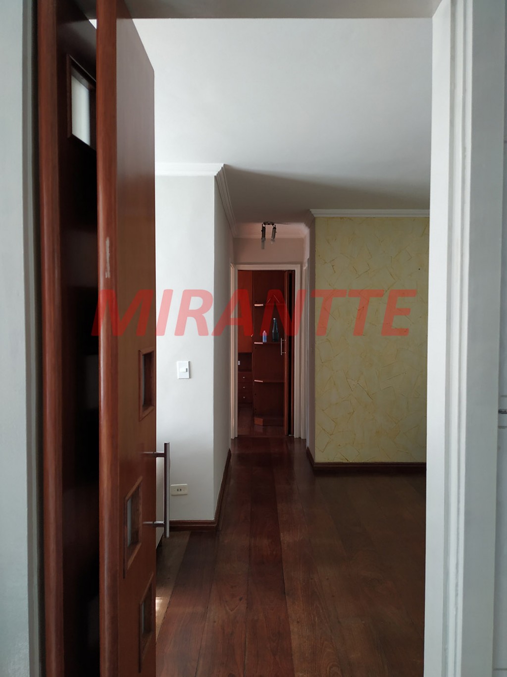 Apartamento de 60m² com 2 quartos em Santana