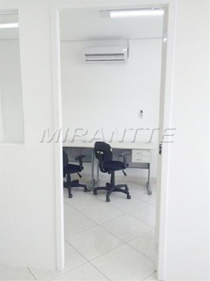 Comercial de 36m² em Santana