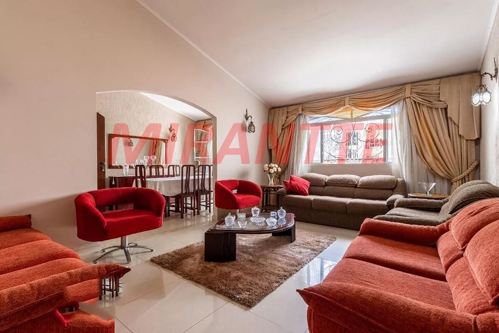 Sobrado de 200m² com 3 quartos em Imirim