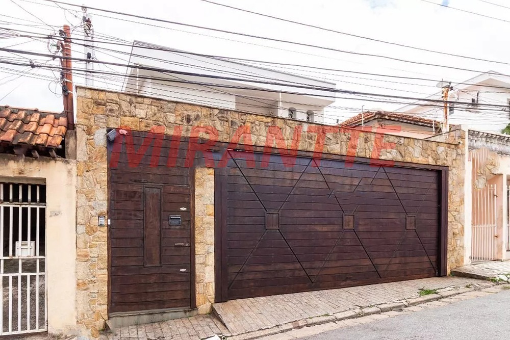 Sobrado de 200m² com 3 quartos em Imirim
