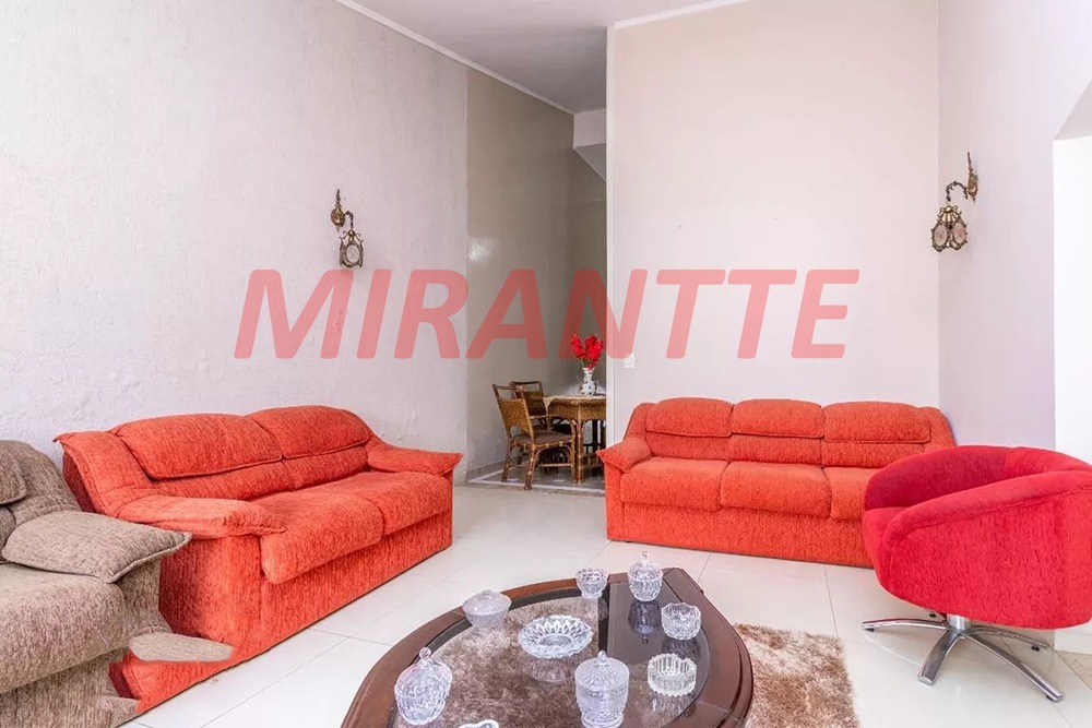 Sobrado de 200m² com 3 quartos em Imirim
