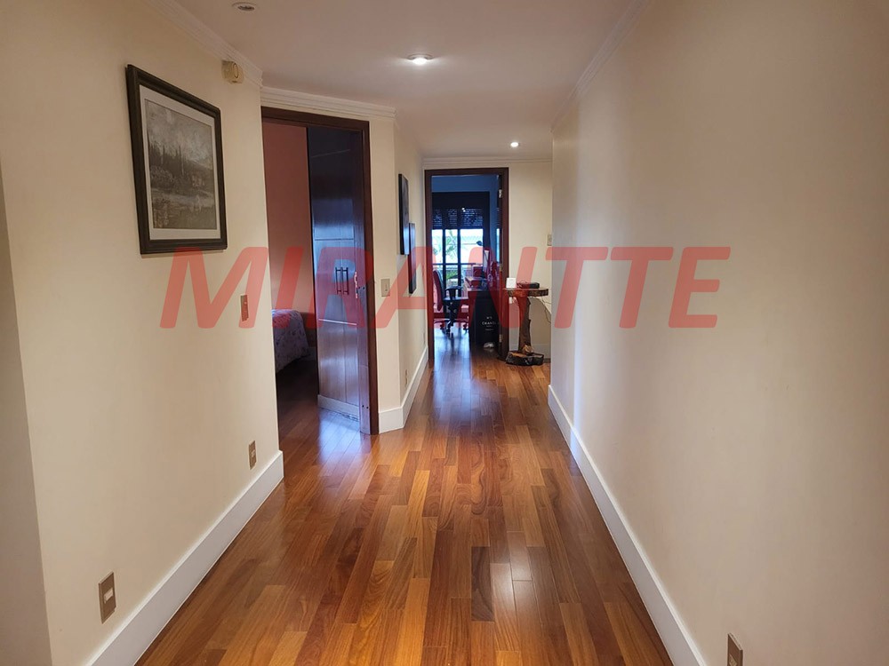 Apartamento com 4 quartos em Santana