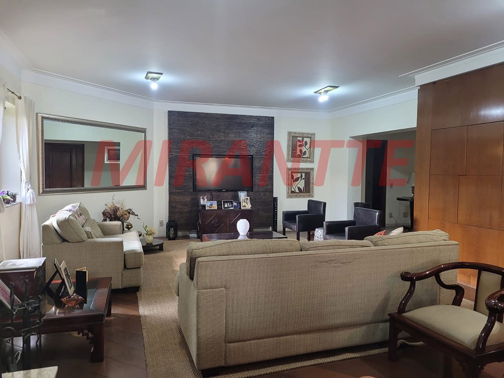 Apartamento com 4 quartos em Santana