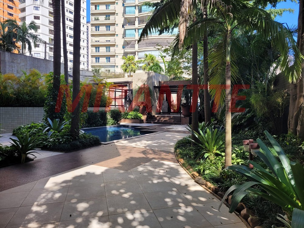 Apartamento com 4 quartos em Santana