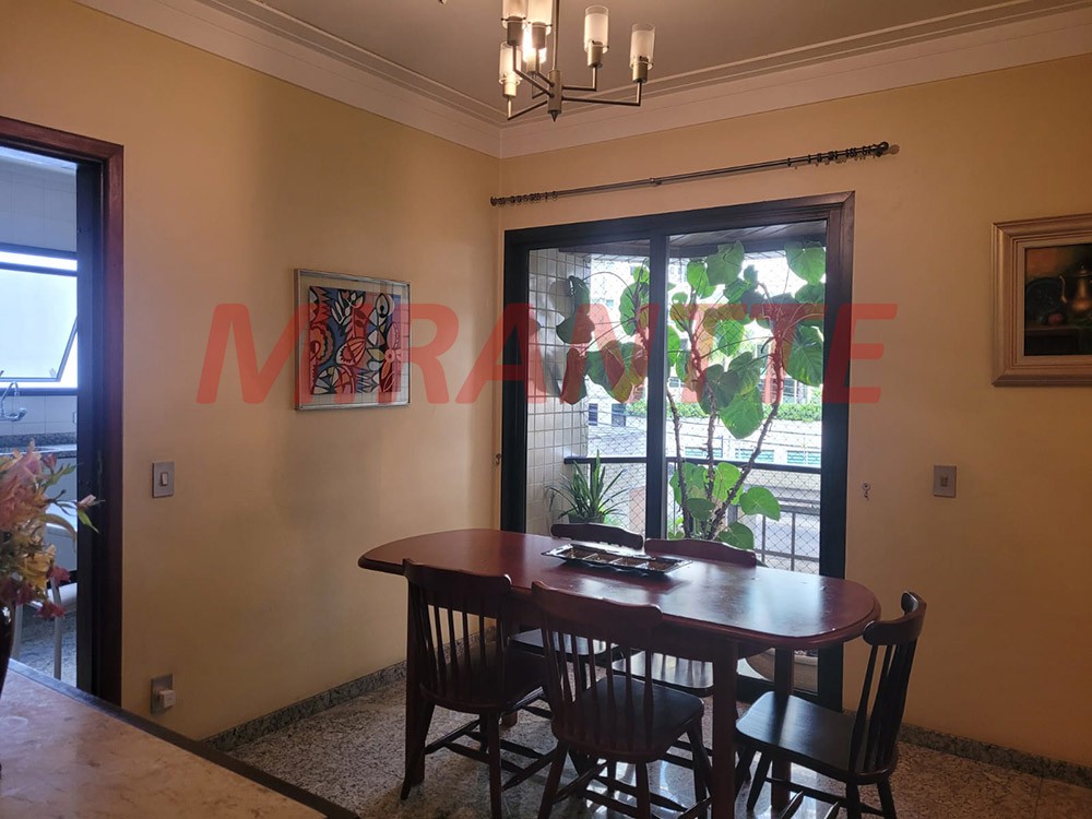 Apartamento com 4 quartos em Santana