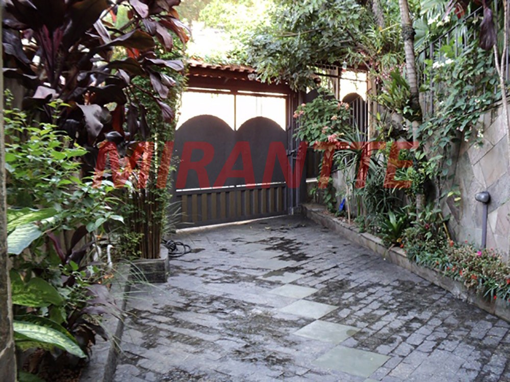 Sobrado de 300m² com 3 quartos em Tucuruvi