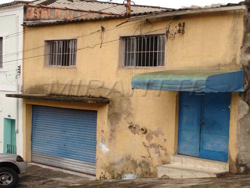 Comercial de 300m² em Casa Verde