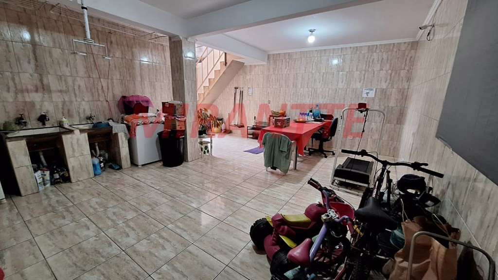 Sobrado de 144m² com 5 quartos em Casa Verde