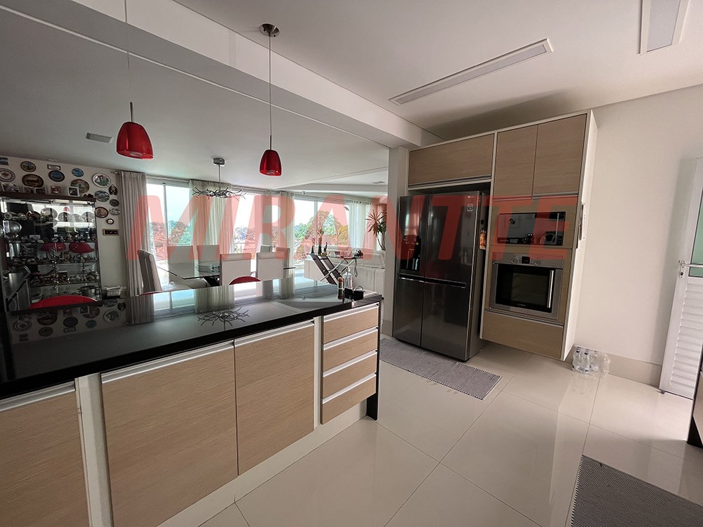 Casa terrea de 540m² com 4 quartos em Vila Irmaos Arnoni