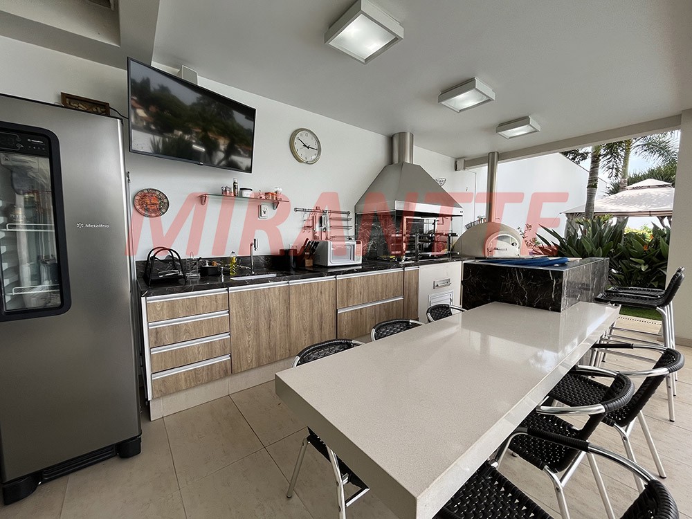 Casa terrea de 540m² com 4 quartos em Vila Irmaos Arnoni