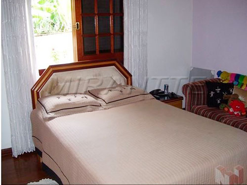 Casa terrea de 590m² com 5 quartos em Mandaqui