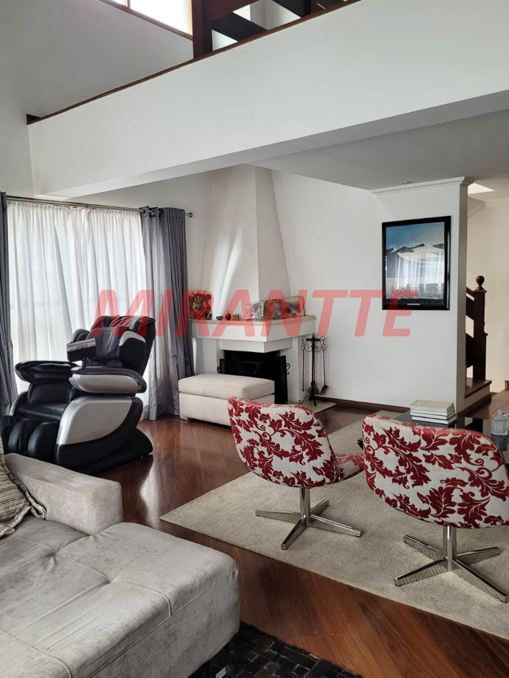 Cond. fechado de 400m² com 4 quartos em Cantareira