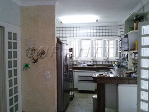 Cond. fechado de 346m² com 5 quartos em RIVIERA DE SAO LOURENCO