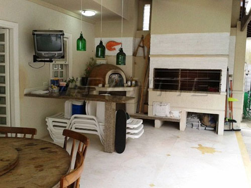 Cond. fechado de 346m² com 5 quartos em RIVIERA DE SAO LOURENCO