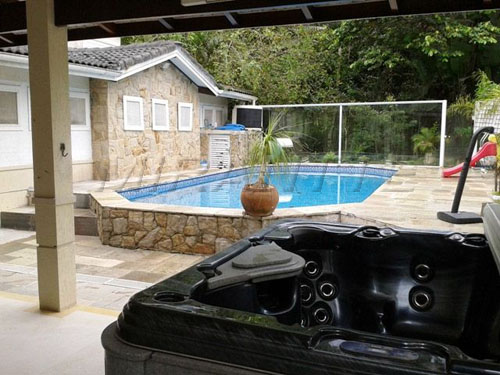 Cond. fechado de 346m² com 5 quartos em RIVIERA DE SAO LOURENCO