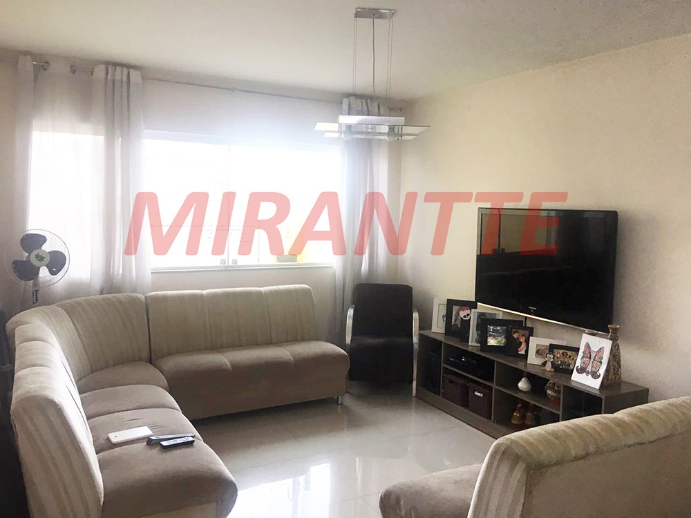 Sobrado com 3 quartos em Vila Carolina