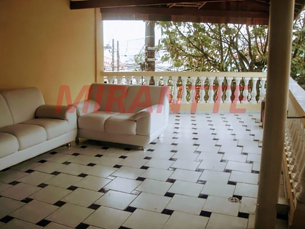 Sobrado de 290m² com 4 quartos em Pedra Branca