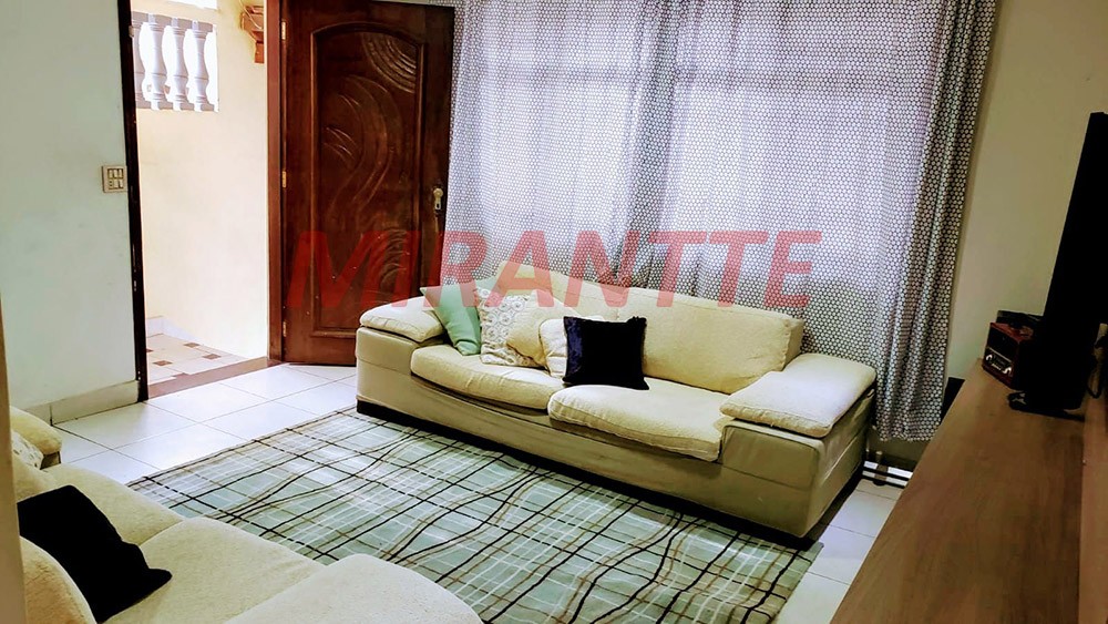 Sobrado de 290m² com 4 quartos em Pedra Branca