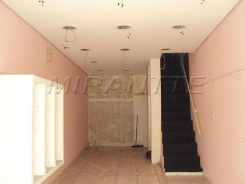 Comercial de 120m² em Vila Baruel