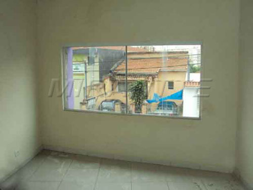 Comercial de 120m² em Vila Baruel
