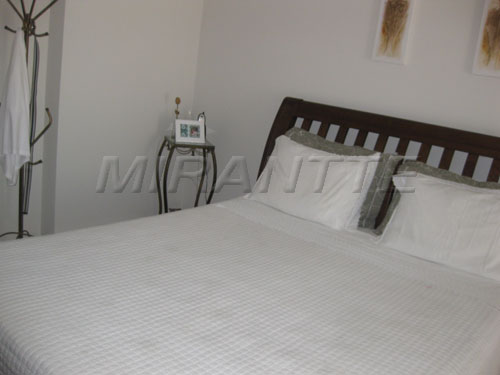 Sobrado de 220m² com 3 quartos em Santa Teresinha