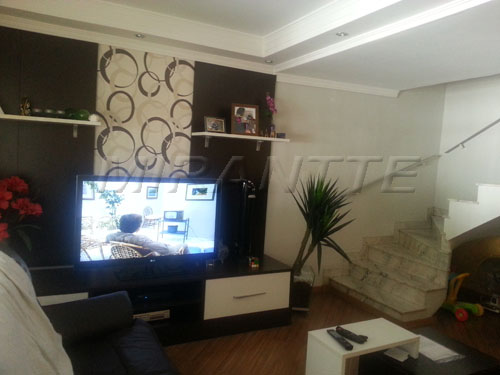 Sobrado de 158m² com 3 quartos em Vila Mazzei