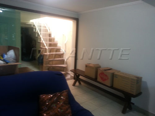 Sobrado de 158m² com 3 quartos em Vila Mazzei