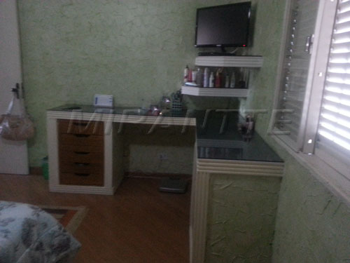 Sobrado de 158m² com 3 quartos em Vila Mazzei