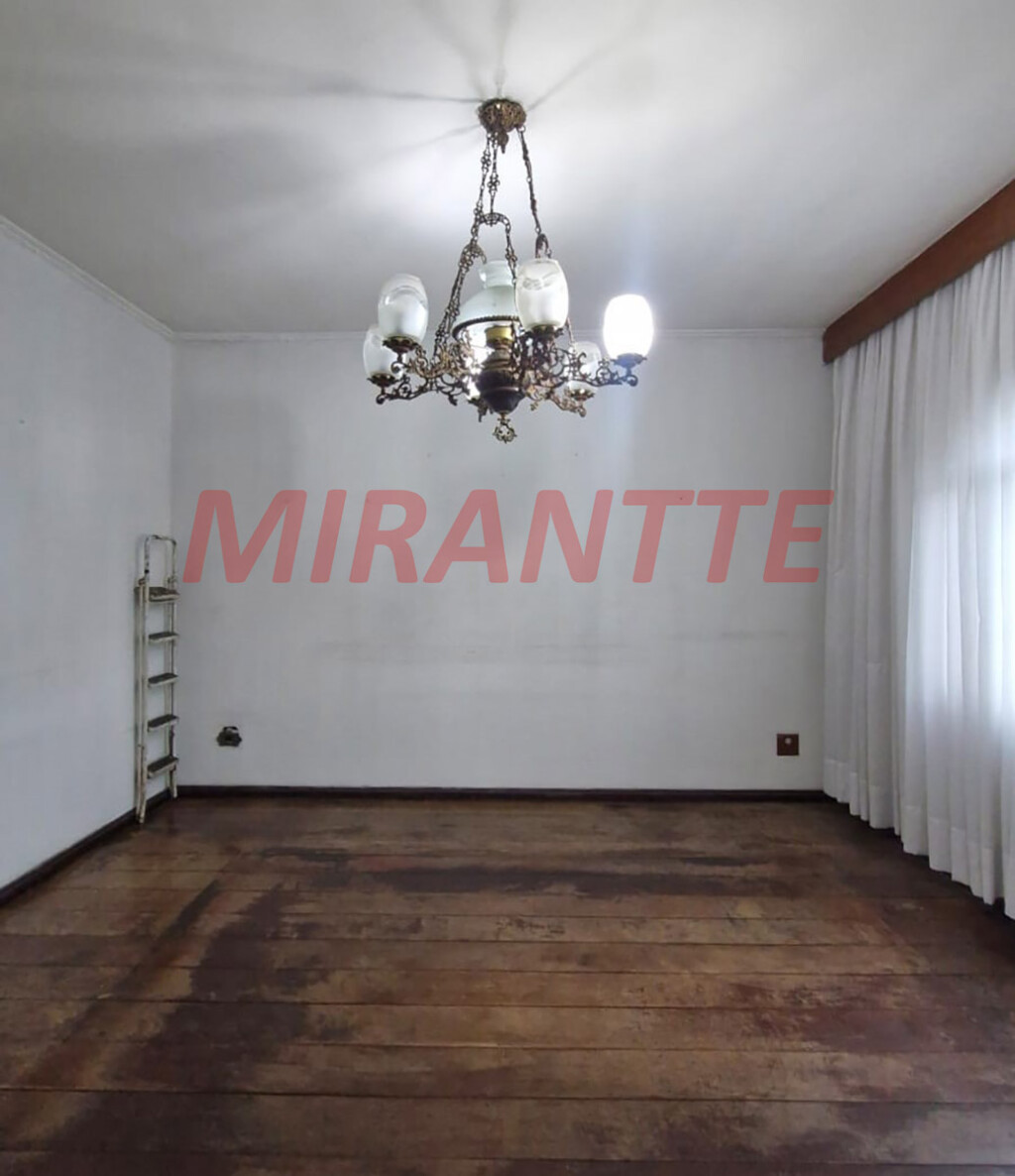 Sobrado de 462m² com 5 quartos em Barro Branco