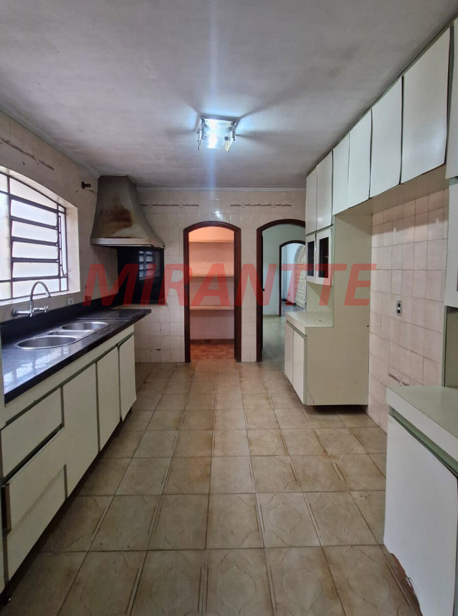 Sobrado de 462m² com 5 quartos em Barro Branco