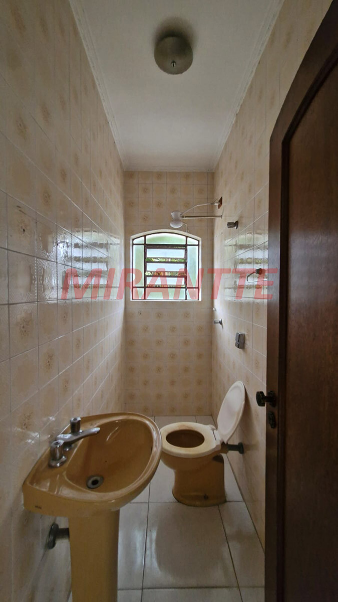 Sobrado de 462m² com 5 quartos em Barro Branco