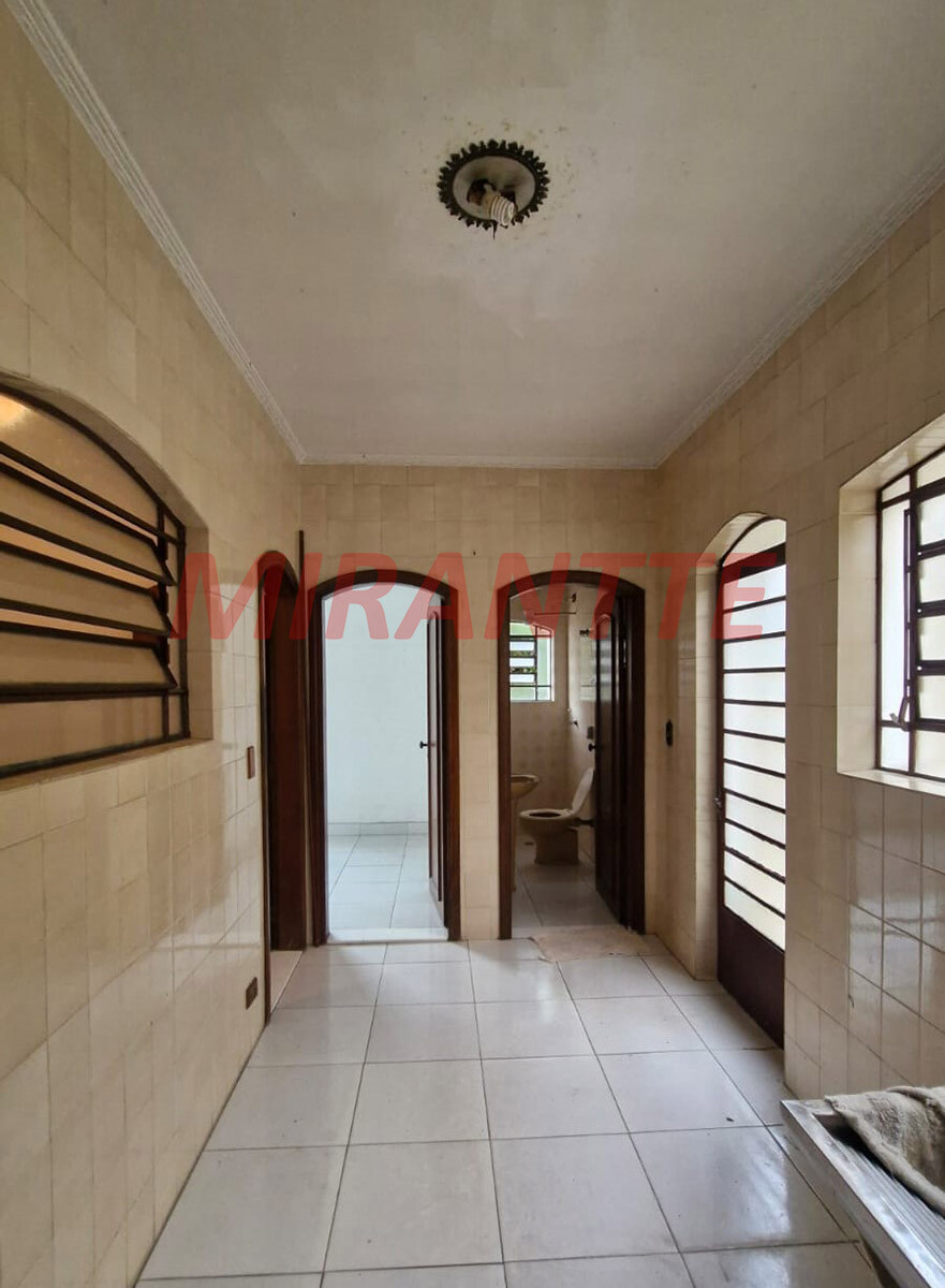 Sobrado de 462m² com 5 quartos em Barro Branco