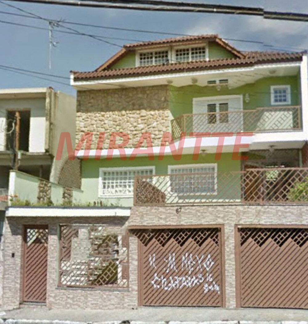Sobrado de 276m² com 4 quartos em Vila Rica