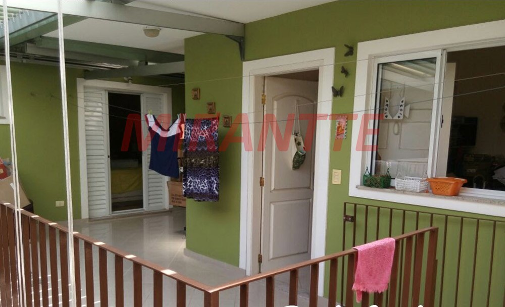 Sobrado de 276m² com 4 quartos em Vila Rica