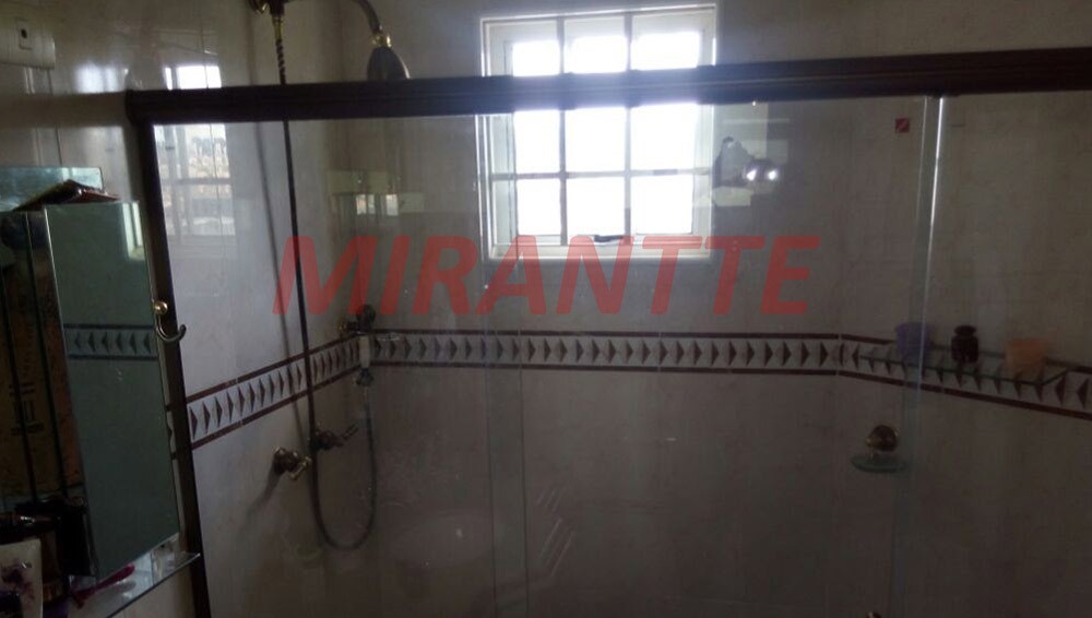 Sobrado de 276m² com 4 quartos em Vila Rica