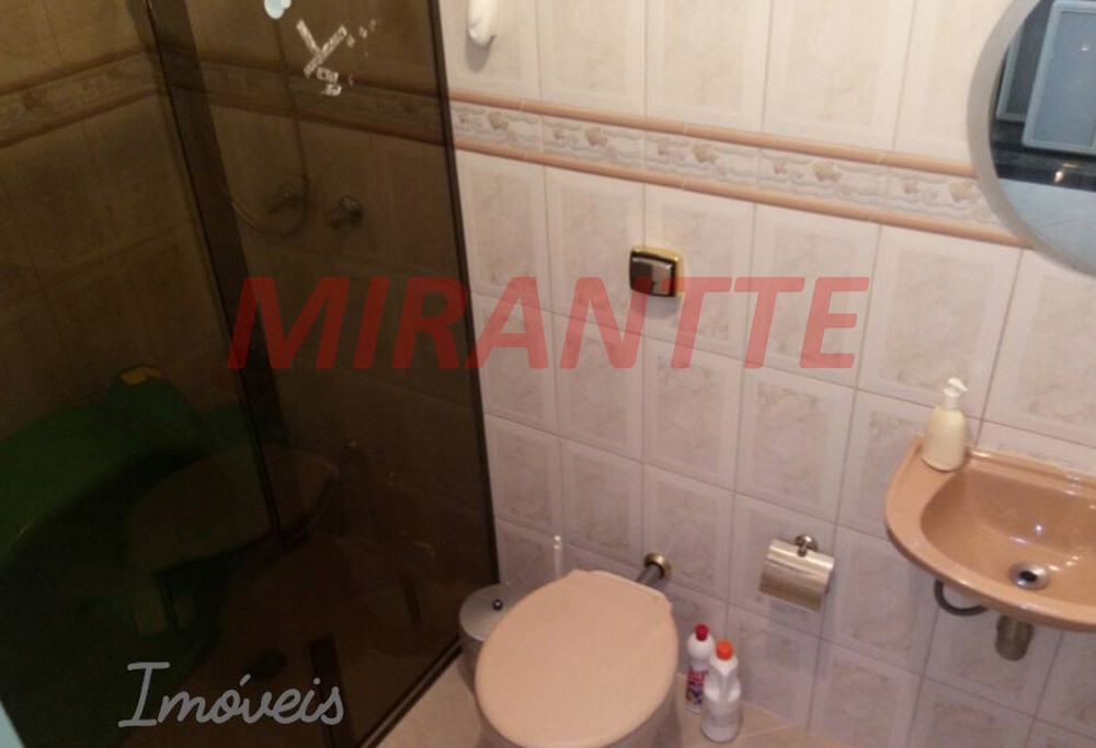 Sobrado de 276m² com 4 quartos em Vila Rica