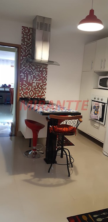 Sobrado de 140m² com 3 quartos em Jardim Bibi