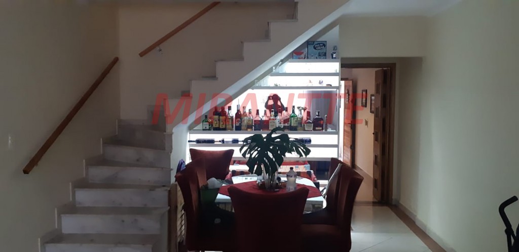 Sobrado de 140m² com 3 quartos em Jardim Bibi