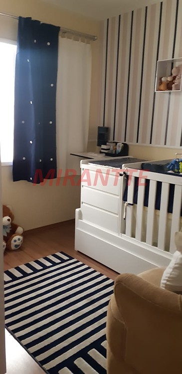 Sobrado de 140m² com 3 quartos em Jardim Bibi