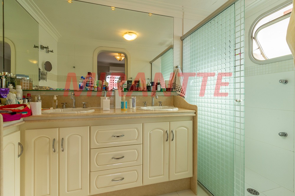 Apartamento de 200m² com 3 quartos em Santana