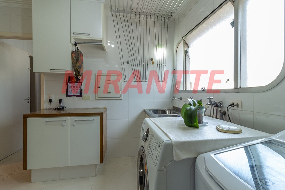 Apartamento de 200m² com 3 quartos em Santana