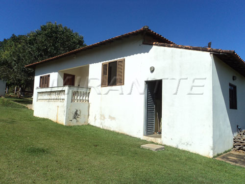 ChÁcara de 300m² com 5 quartos em CAMPO DE BOITUVA