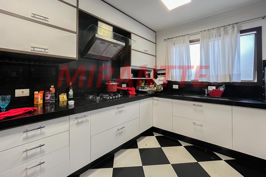 Apartamento de 320m² com 4 quartos em Santana