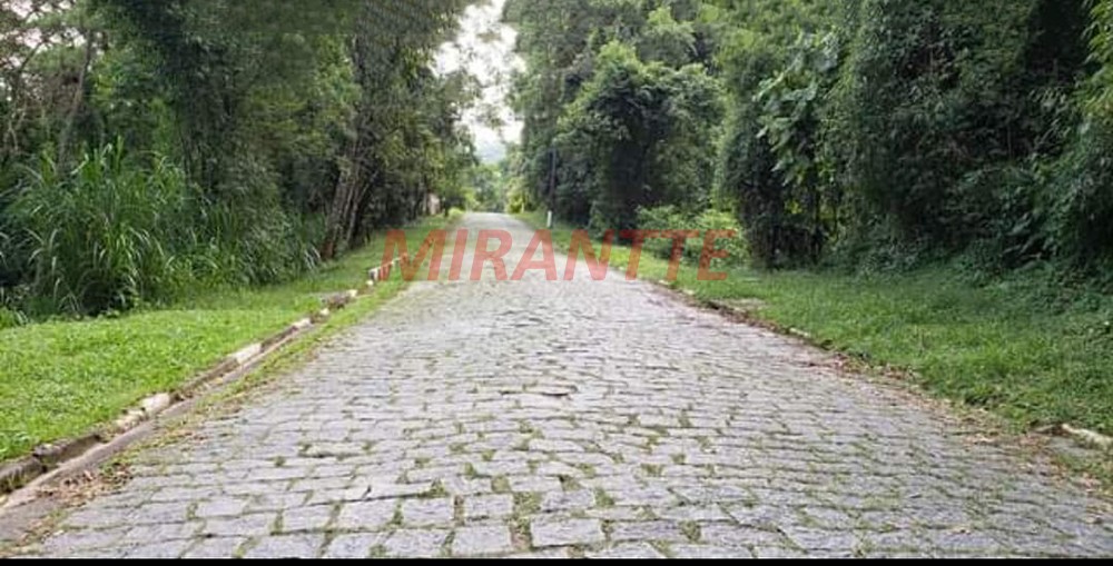 Terreno de 2690m² em Serra Da Cantareira