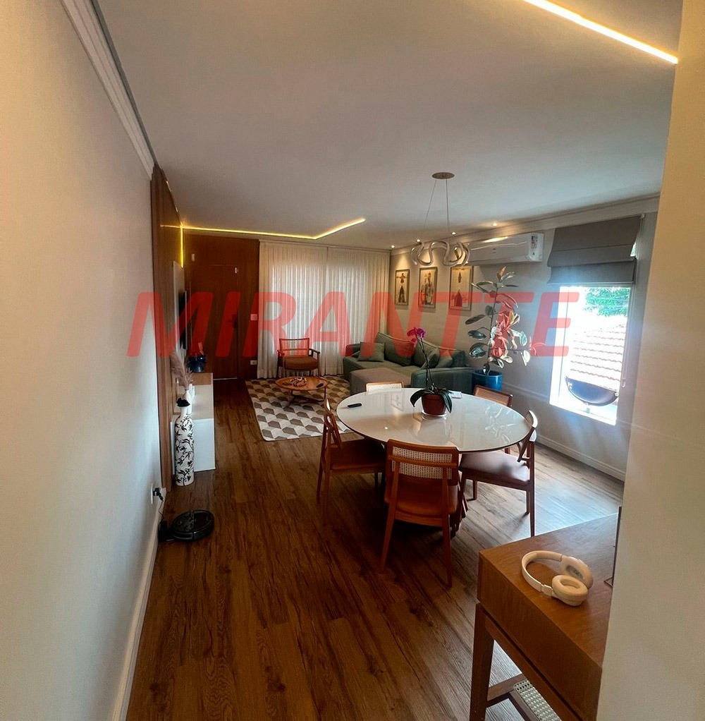 Sobrado de 250m² com 2 quartos em Tremembe