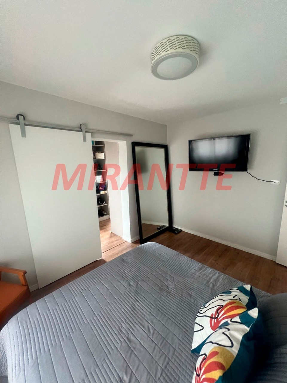 Sobrado de 250m² com 2 quartos em Tremembe