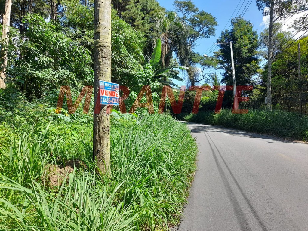 Terreno de 2909m² em Serra da Cantareira
